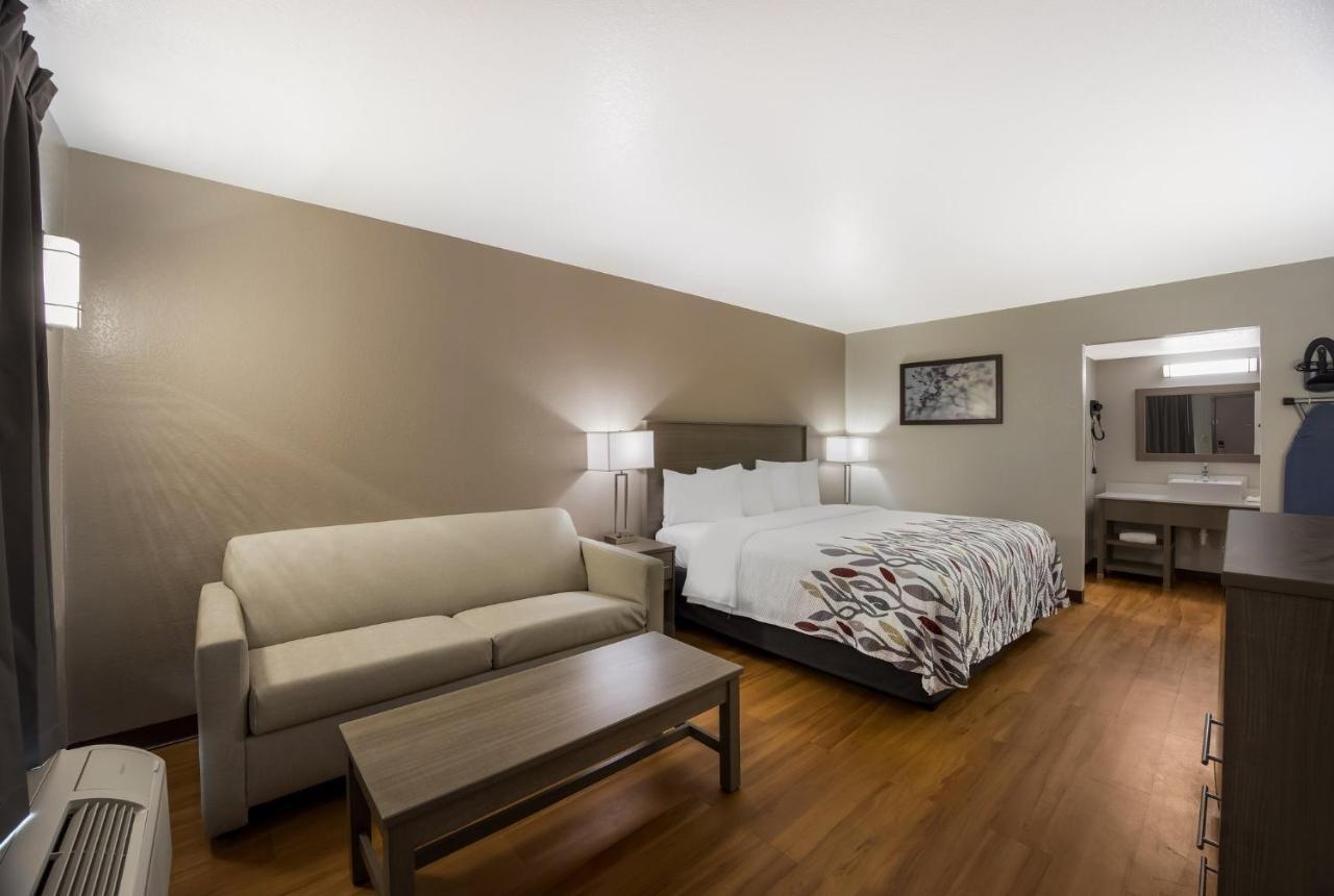 Red Roof Inn & Suites Томасвилл Экстерьер фото
