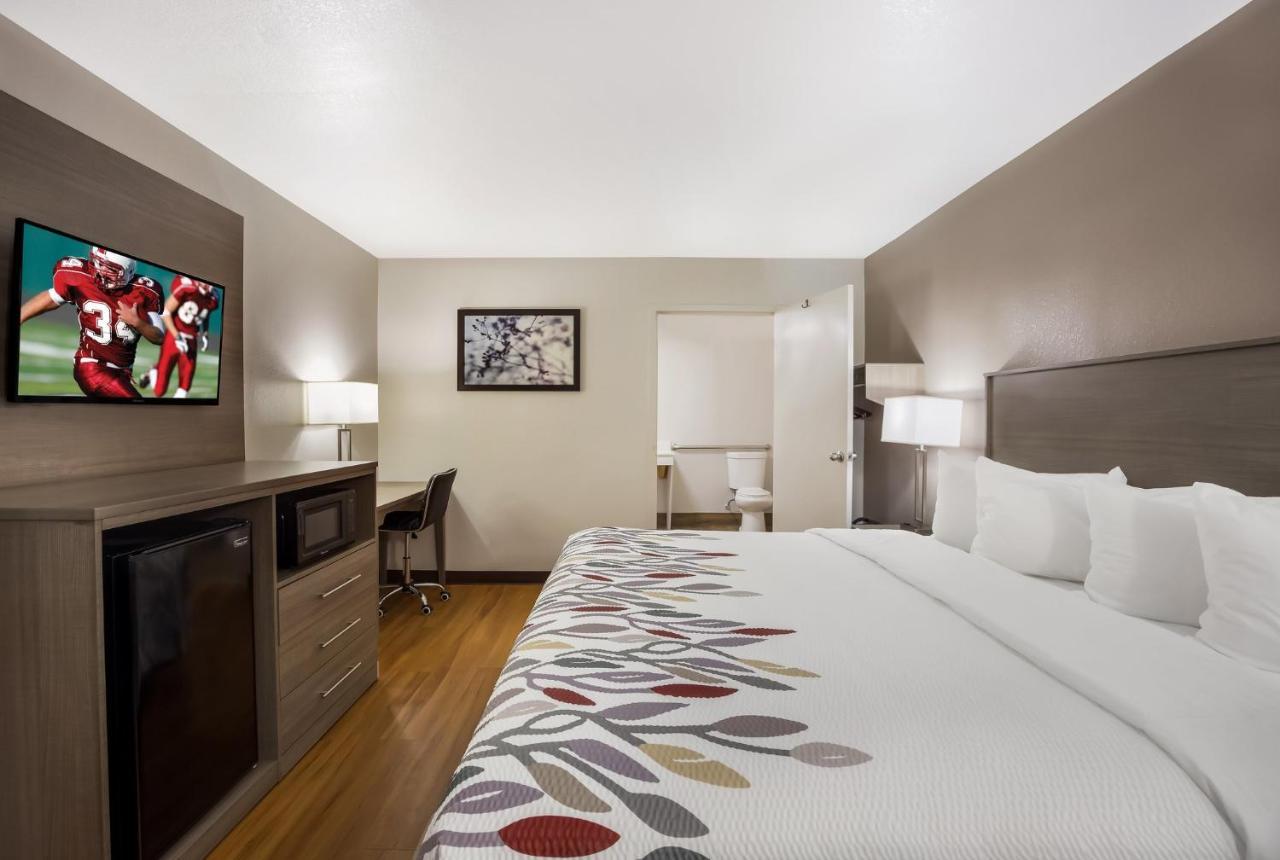 Red Roof Inn & Suites Томасвилл Экстерьер фото