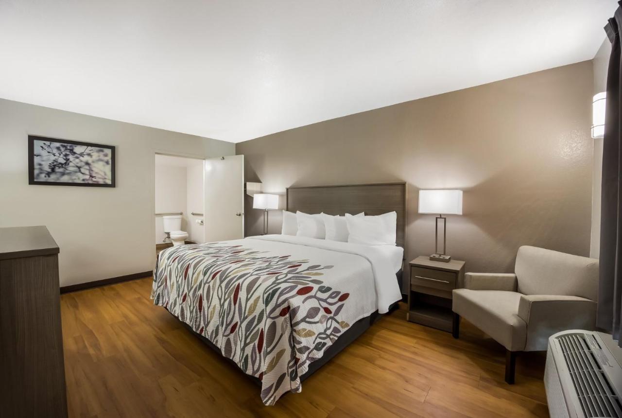 Red Roof Inn & Suites Томасвилл Экстерьер фото