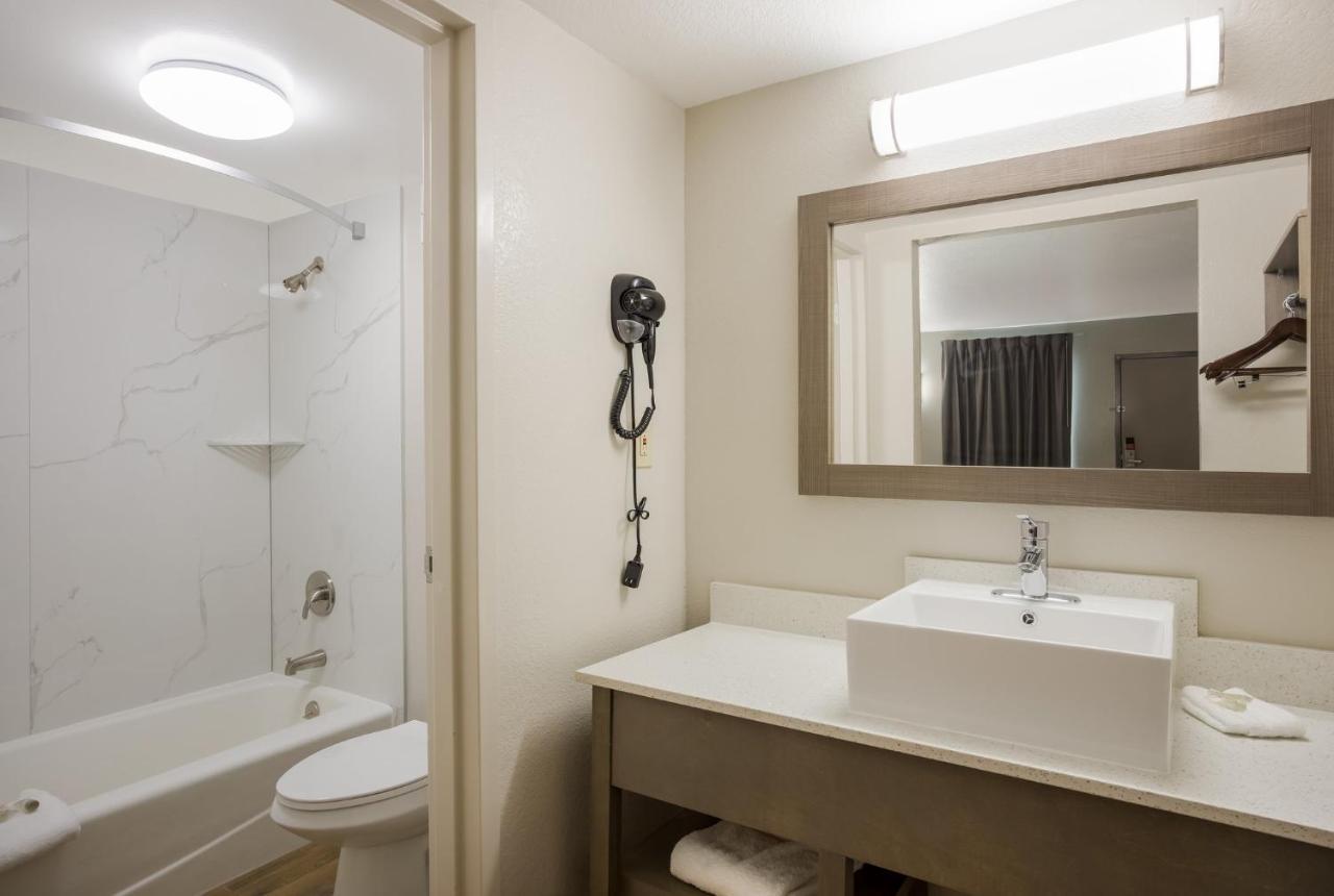 Red Roof Inn & Suites Томасвилл Экстерьер фото
